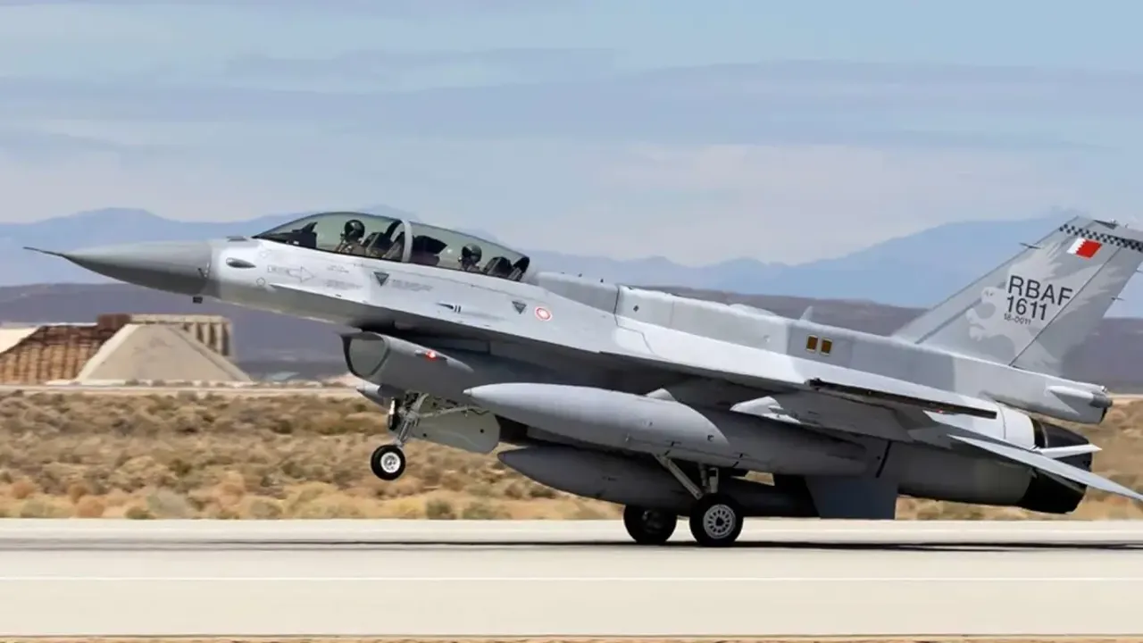 İki bakandan ABD savaş uçağı istifası