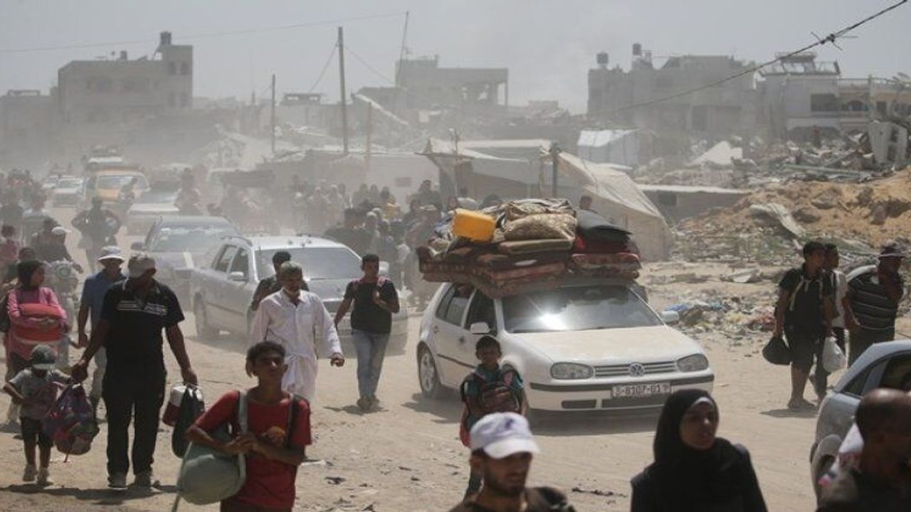 Binlerce kişi göç yollarında can verdi!