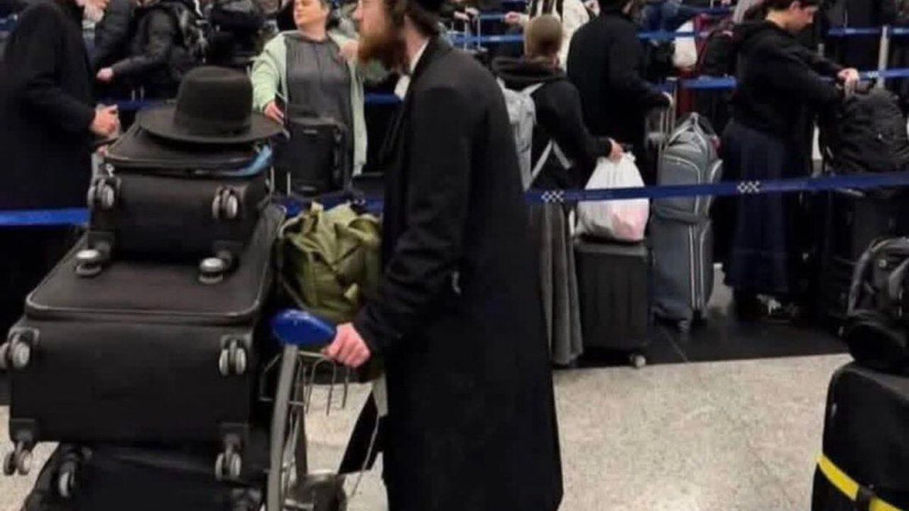 Siyonistler panikledi: Havalimanında dumanlı paket alarmı!