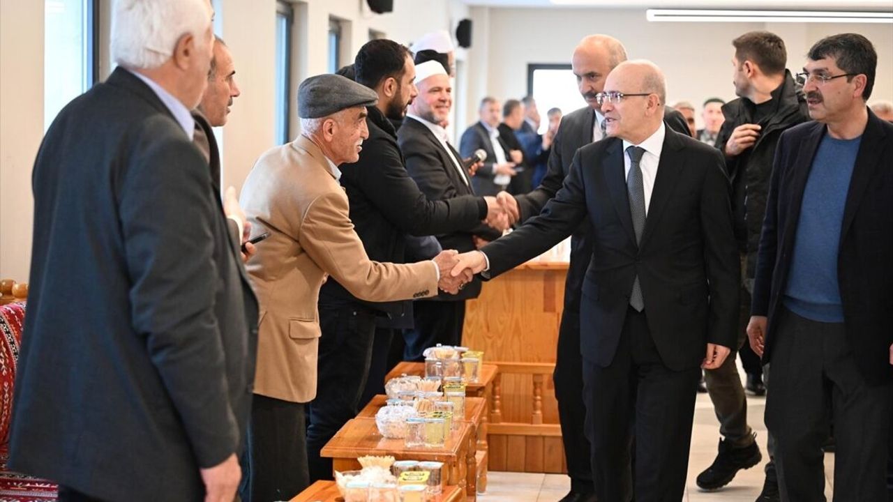 Hazine ve Maliye Bakanı Mehmet Şimşek Batman'da ziyaretlerde bulundu