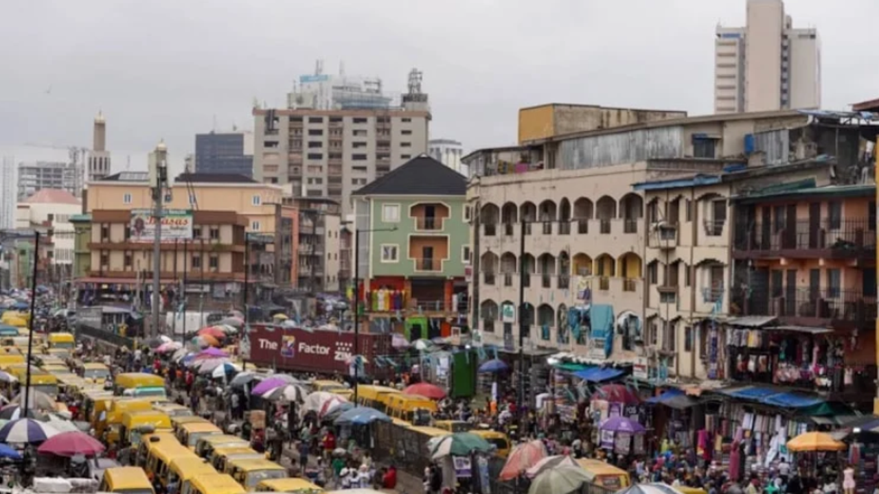 Radar sistemi kendi kendine çöktü hava sahası kontrolsüz kaldı: Kimse saldırmasın diye yalvarıyorlar