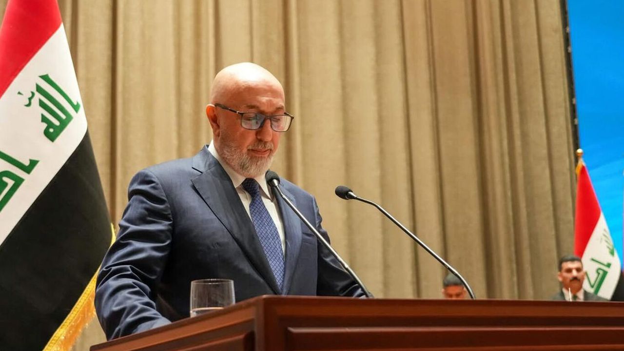 Irak'ın yeni Cumhurbaşkanı görevi devraldı!