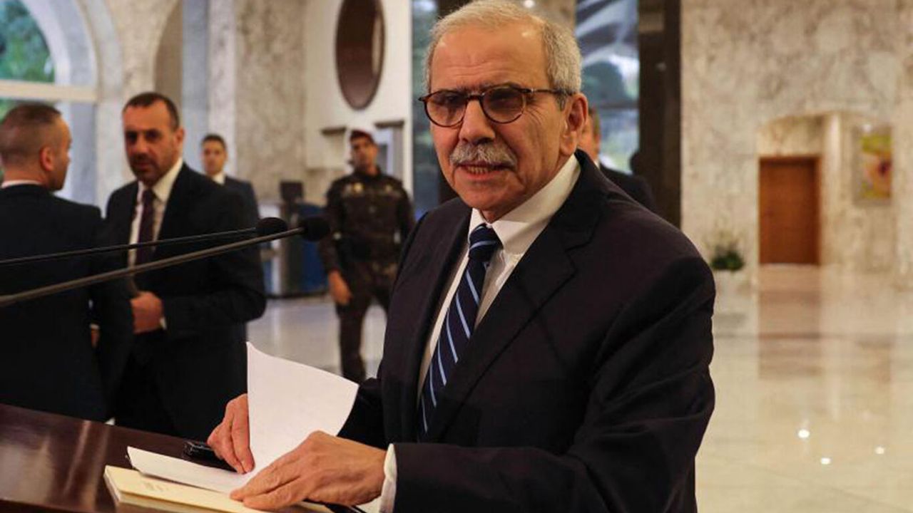 Lübnan, BM ve ABD ziyaretlerini erteledi!