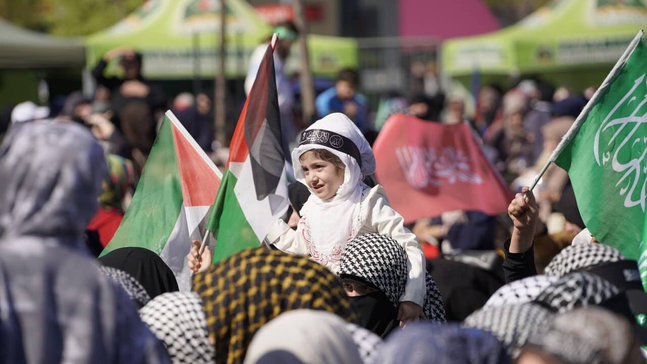 İstanbul'da Mevlid-i Nebi coşkusu fotoğraf karelerine yansıdı!
