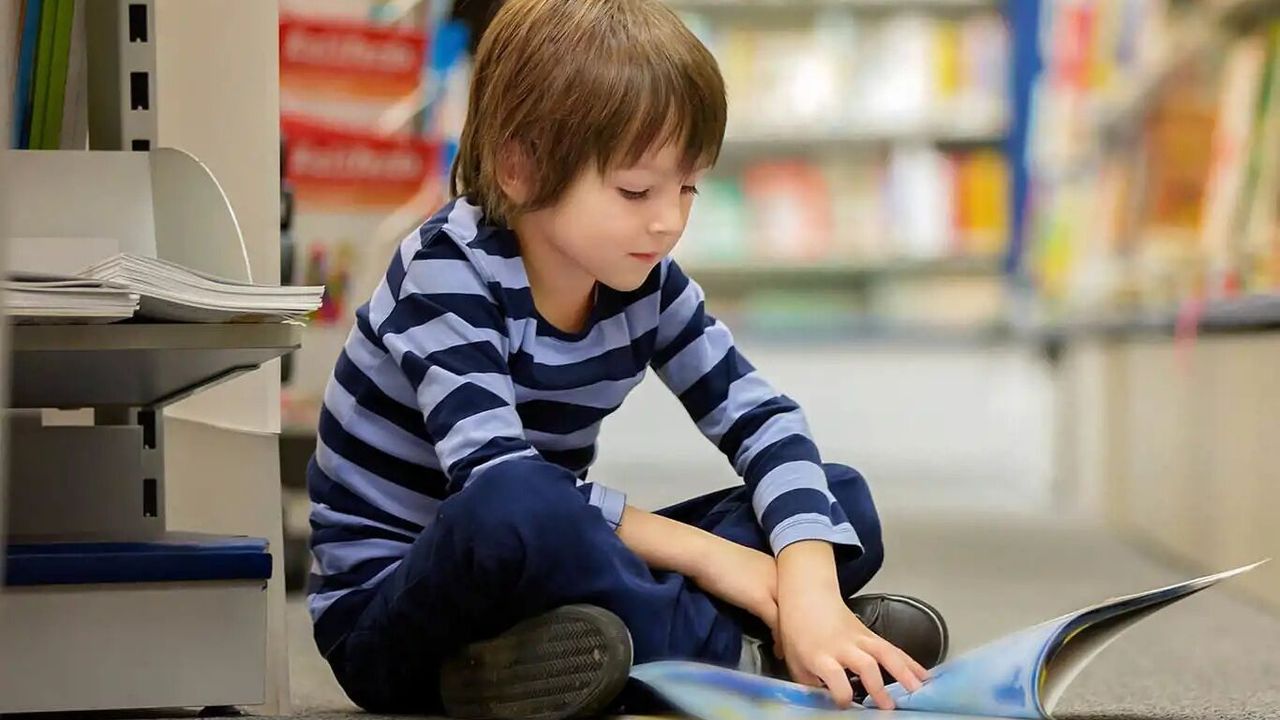 Kitapsız Evde Büyüyen "Tablet Nesli"