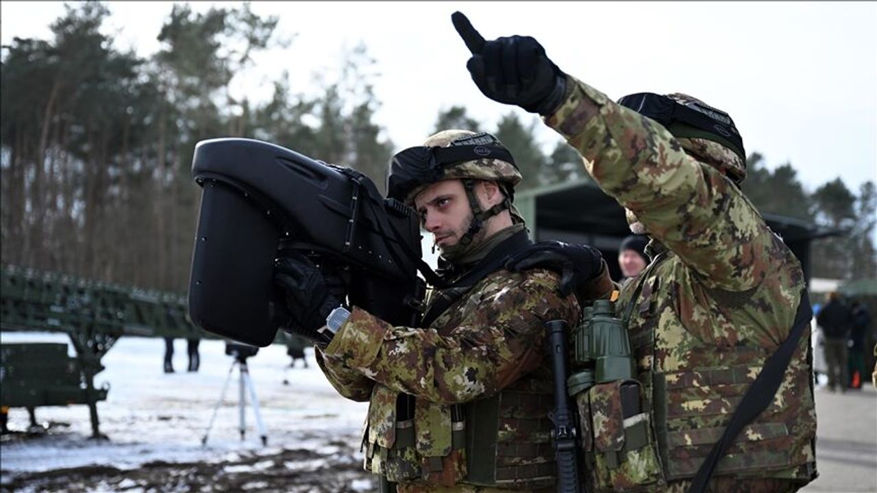 Hollanda ordusu, 600 dron uzmanı alacak!