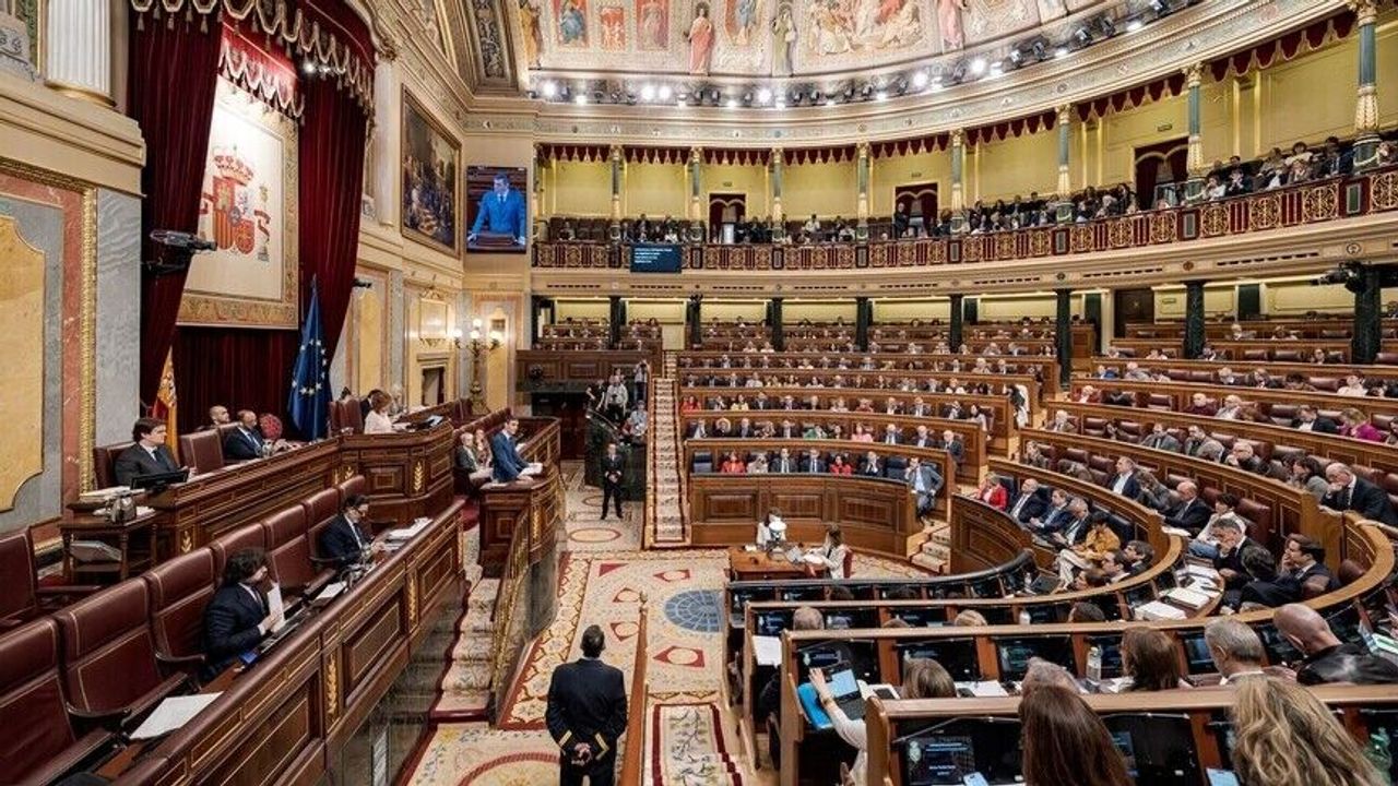 İspanya Meclisi, NATO üyeliği üzerine yeni bir referandum yapılması önerisini reddetti!