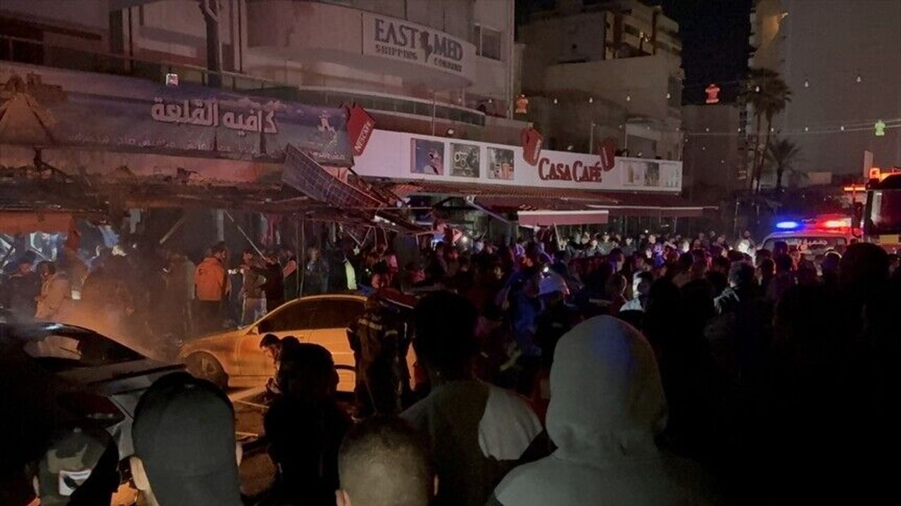 İşgal ordusu Lübnan'ın Sayda kentinde bir aracı hedef aldı!