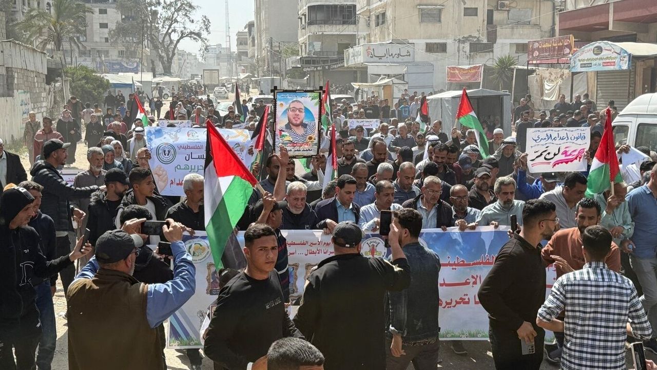 Gazze'de kitlesel gösteriler düzenlendi!