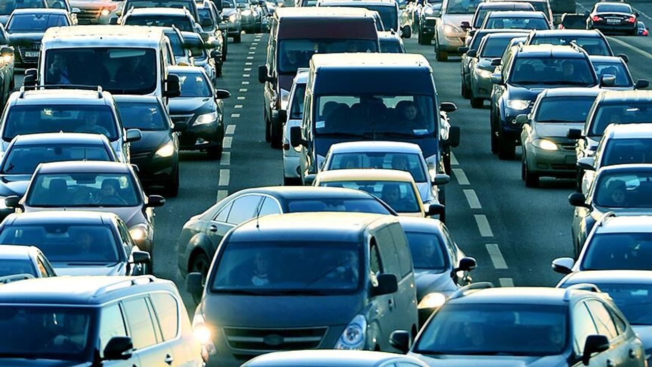 Acele eden sürücüler çok daha az para ödeyecek: Otomobil ustaları açıkladı