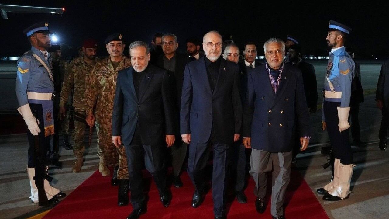 İran heyeti İslamabad’a ulaştı!