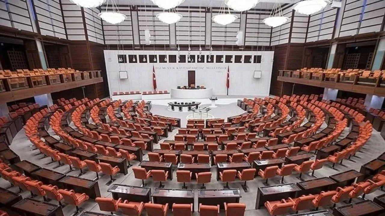 Vergi düzenlemesi kabul edildi: Kamu borçlarına 72 ay taksit imkanı