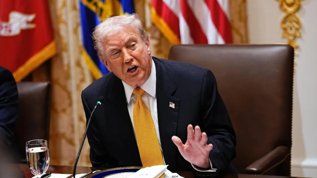 Haydut Trump tehdit etti: İran'dan sonraki hedefimiz..