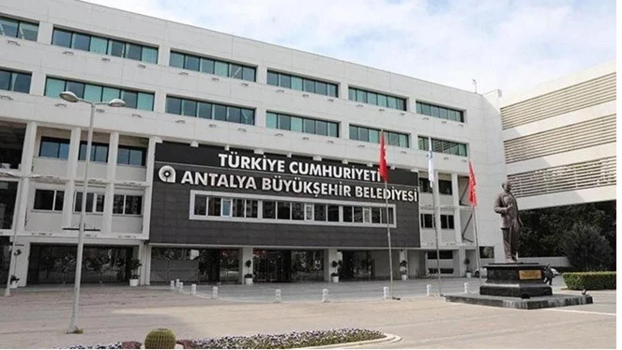 Antalya Büyükşehir Belediyesi soruşturmasında 14 tutuklama