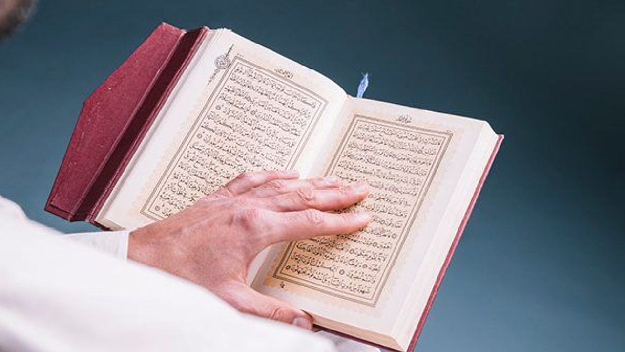 İstikâmeti terk edip doğru yoldan dışa taşmayın