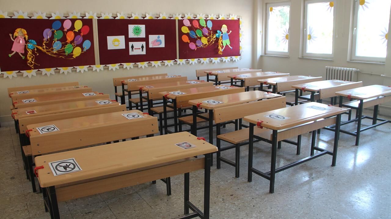 Öğretmenlerin il içi  yer değiştirme sonuçları açıklandı