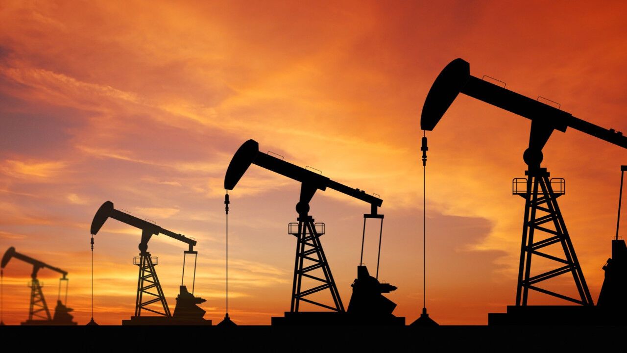 Petrolde hafif düşüş