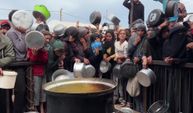 Gazze'de sıcak yemek dağıtan yardım kuruluşlarından hayırseverlere çağırı...