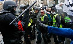 "Yellow Vests" are in streets againin France