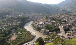 Chenab Nehri'nin Pakistan tarafında su çok azaldı