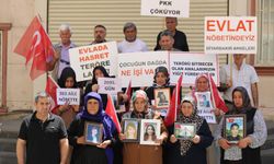 Evlat nöbetine bir aile daha katıldı