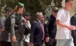 Katil sözde bakanlar Mescid-i Aksa'ya baskın düzenledi!