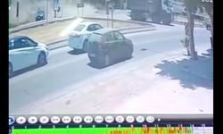 Takla atan otomobilin 2 araca çarpması kamerada