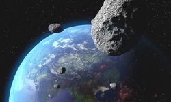 Dev bir asteroit Ay'a çarparak Dünya'ya enkaz yağdırabilir