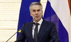 Hollanda Başbakanı istifa etti