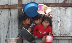 İşgal rejimi dün, Gazze'ye 18 yardım başvurusundan 11'ini reddetti!