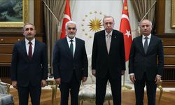 Cumhurbaşkanı Erdoğan, HÜDA PAR Genel Başkanı Yapıcıoğlu ile görüştü!