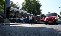 Ankara'da belediye otobüsü kaza yaptı: Çok sayıda yaralı var