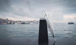İstanbul’a şiddetli yağmur yaklaşıyor! Tedbirli olun, şemsiyenizi yanınızdan ayırmayın!