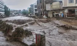 Pakistan'da selden yüzlerce kişi hayatını kaybetti!