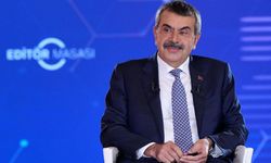 Bakan Tekin'den 'karnelerden Atatürk kaldırıldı' paylaşımlarına açıklama!