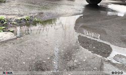 Batman'da su boruları patladı: Tonlarca içme suyu ziyan oldu!