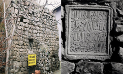 Cin Camiinin 23 yıldır kayıp olan kitabesi kırılmış olarak bulundu