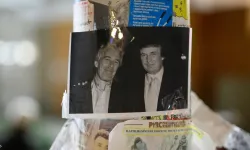 Trump’ın fotoğrafı Epstein dosyalarına yeniden eklendi