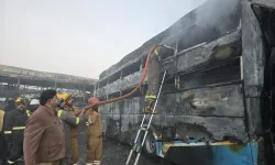 Zincirleme trafik kazası: 15 ölü 48 yaralı