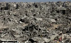 Gazze'de ateşkes sonrası planlı yıkım sürüyor