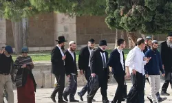 Siyonistler, Mescid-i Aksa avlusuna geniş çaplı baskınlar düzenledi