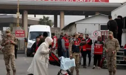 Bakan Yerlikaya ülkesine dönen Suriyeli sayısını açıkladı!