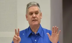 Eski ekonomi bakanı casusluktan müebbet hapis cezası aldı