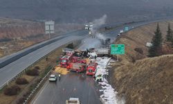 Zincirleme tır kazası! Tırlar alev aldı