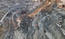 Haftalardır göcük altında kalan şantiye müdürü aranıyor!