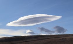 Kars'ta hayret ettiren bulutlar!