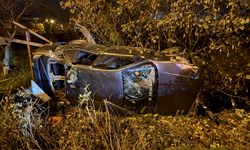 Hafif ticari araç ile otomobil çarpıştı! 4 kişi yaralandı