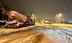 Ulaşıma kar engeli: Ağır tonajlı araçların geçişine izin verilmiyor