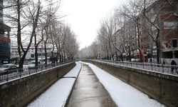 Kastamonu'da yoğun kar yağışı etkili oluyor