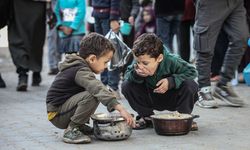 İnsani yardımlara açık saldırı: Gazze’de 37 kuruluşa tasfiye kararı!